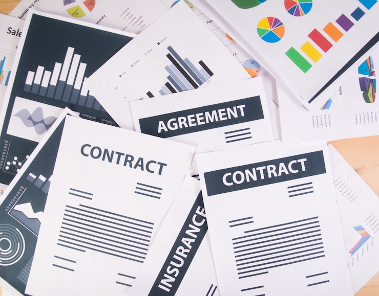 Contract Drafting & Review: Mitigasi Risiko Hukum dalam Perjanjian Bisnis