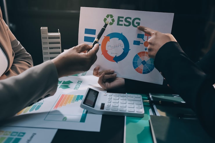 Pelaporan ESG dan Sustainability Reporting untuk Manajemen Risiko Perbankan: Standar GRI dan SASB