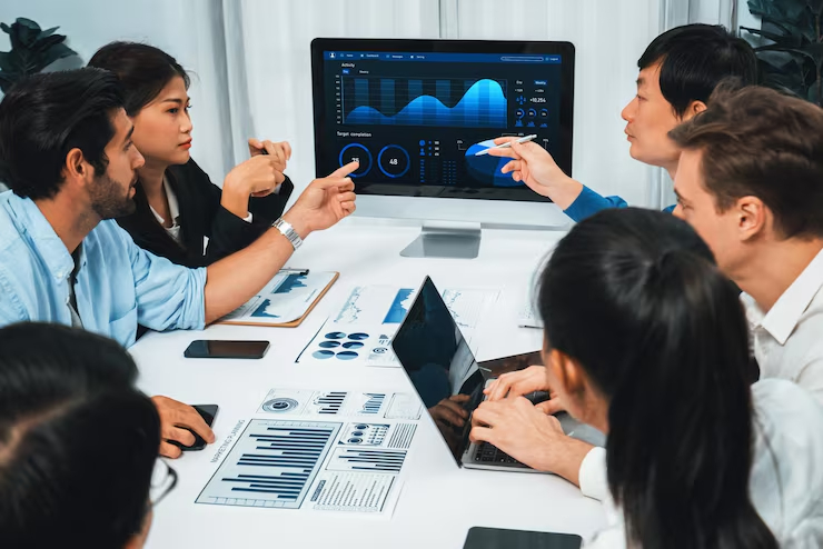Big Data & Analytics untuk Perbankan: Memanfaatkan Data untuk Strategi Bisnis dan Customer Insights