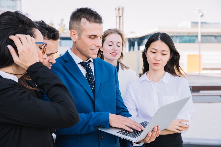 Orchestrating Human Capital Excellence in Banking Industry: Strategic Alignment of Talent, Technology, and Organizational Culture for Long-Term Value Creation
