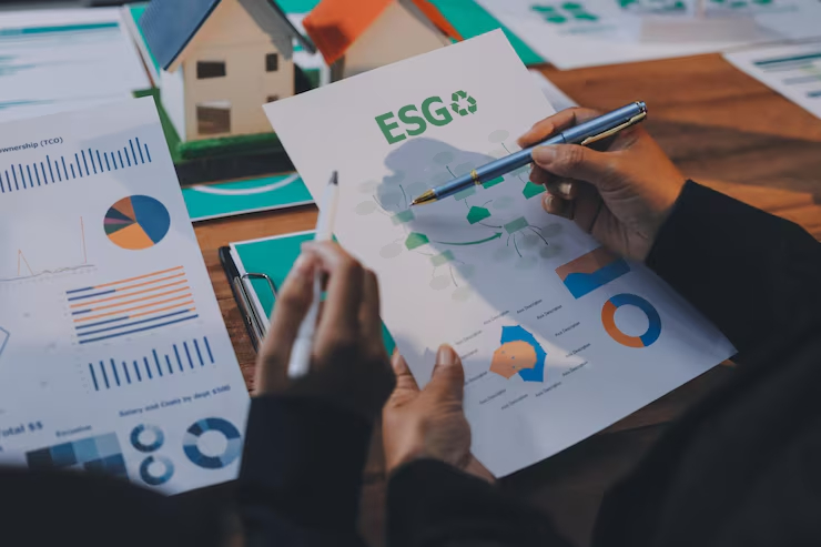 ESG Strategic Reporting: Beyond Annual Disclosures
