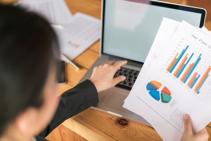 Data Analytics untuk Akuntan Keuangan Bank: Membaca Tren Finansial dan Prediksi Likuiditas Intern