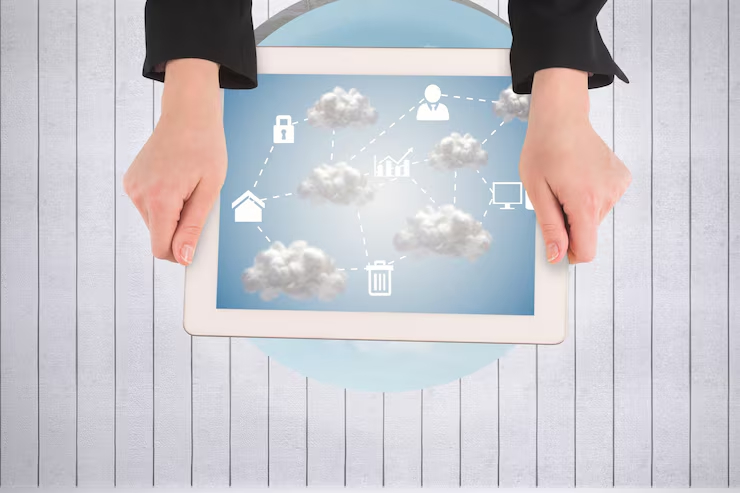 Secure Cloud Migration: Navigasi Risiko dan Strategi Migrasi Infrastruktur IT Perbankan ke Ekosistem Hybrid Cloud