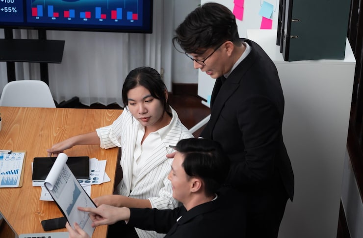 Employee Experience and Engagement Strategy for Modern Banking Workforce