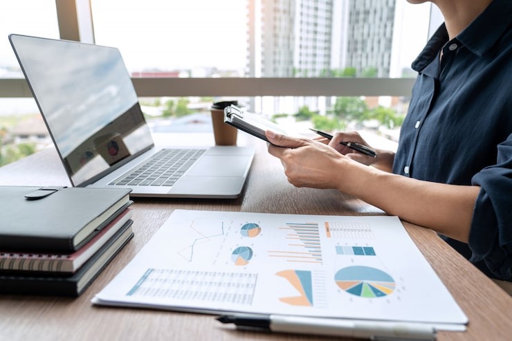 Data Entry Reporting dan Analisis Operasional Bank