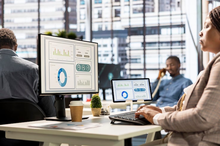 Database Management & Optimization untuk Banking System