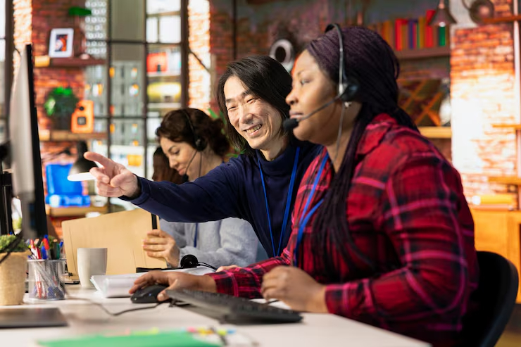Customer-Centric Culture: Transformasi Frontliner BPR dari Transaksional ke Relasional