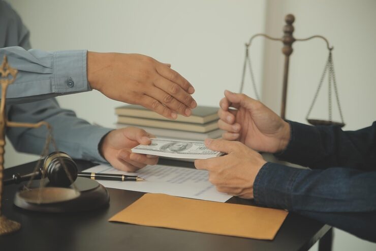 Hukum Perjanjian dan Implementasinya di Bank