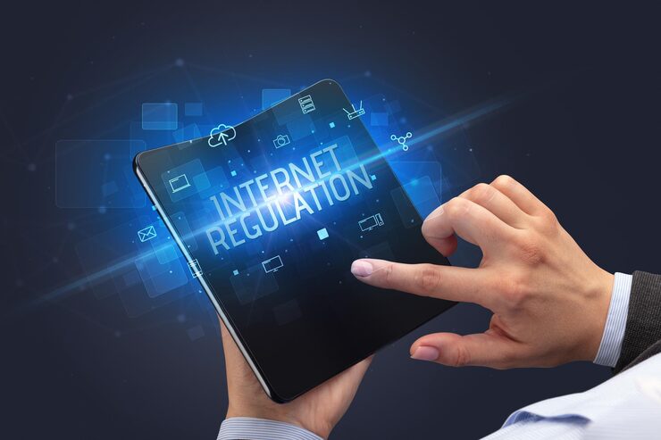 Real-Time Disclosure & Digital Transparency di Era Open Information