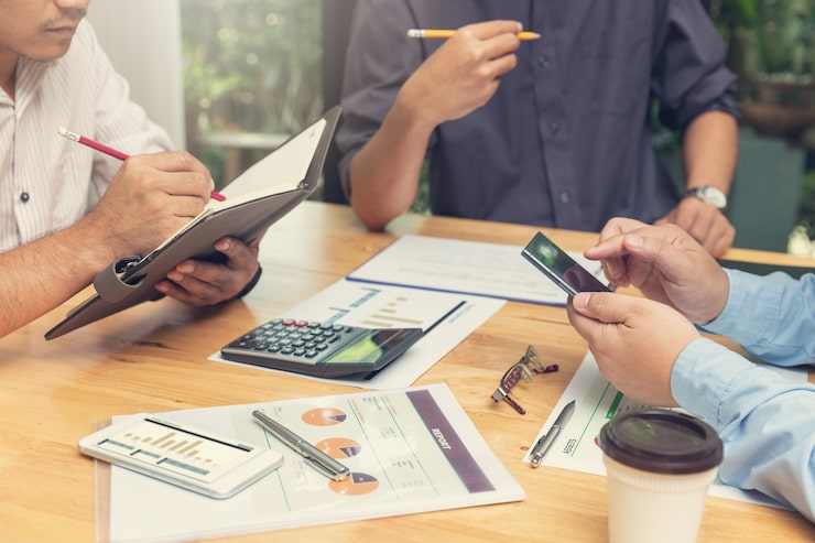 Strategi Pengendalian Biaya Operasional pada Divisi Umum Bank