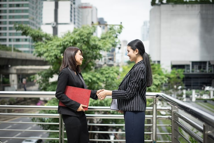 Membangun Trust melalui Strategi Public Relations Perbankan