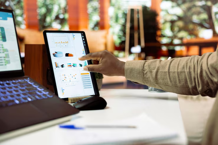 Pemanfaatan Data Analytics untuk Mengembangkan Layanan Digital Banking