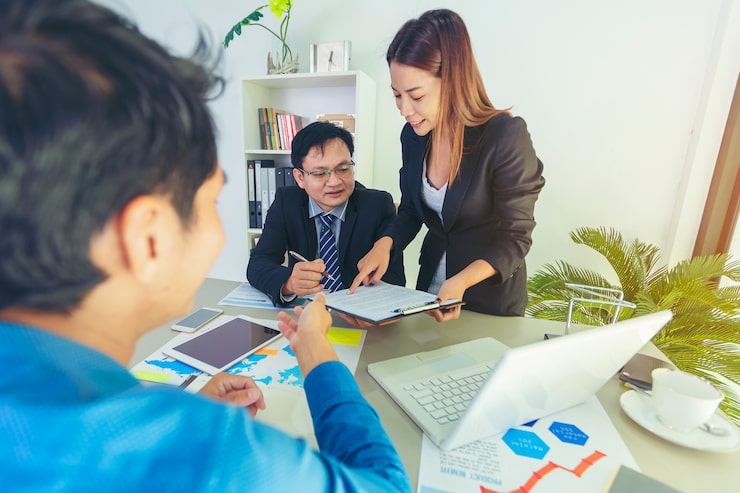 Strategic Communication in Credit Collection: Membangun Pendekatan Persuasif dan Solutif kepada Debitur