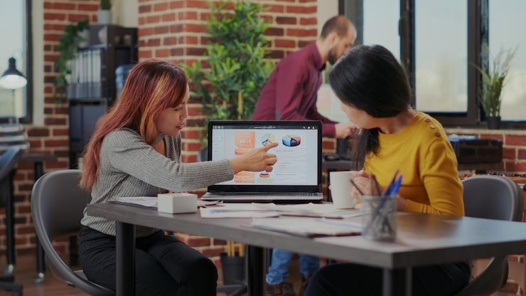 Digital Workplace: Meningkatkan Kolaborasi dan Produktivitas