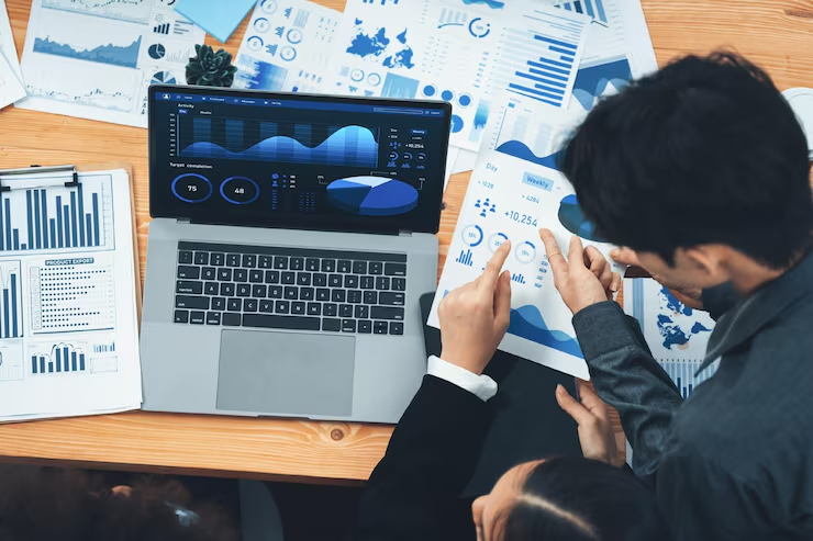 Treasury Intelligence & Predictive Analytics: Pengambilan Keputusan Treasury Berbasis Data dan Scenario Modeling