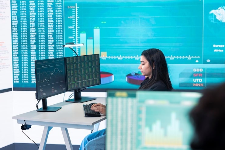 Advanced Transaction Monitoring Strategy dalam Mengidentifikasi Suspicious Transaction pada Sistem Perbankan Modern