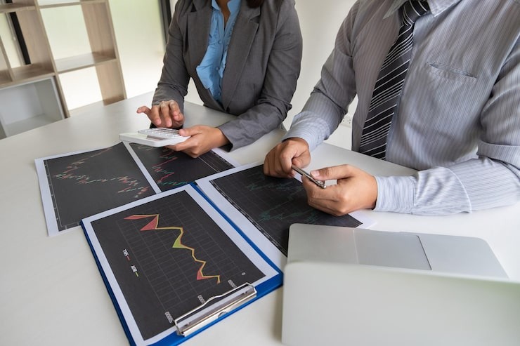 Analisis Yield Curve untuk Strategi Treasury Bank