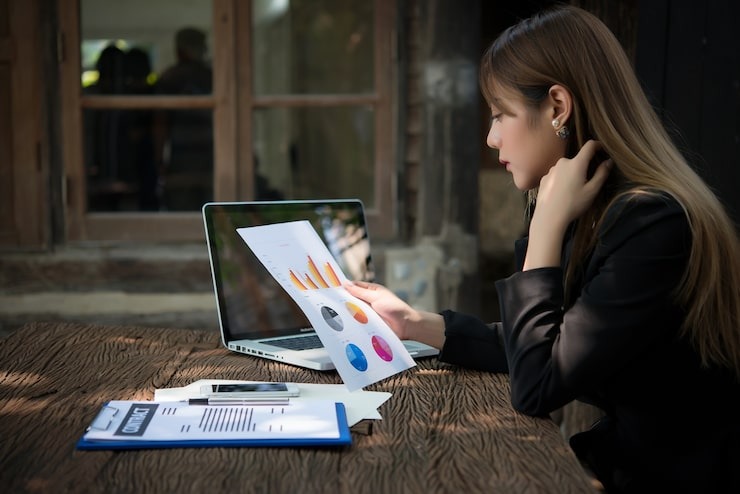 PEMANFAATAN DATA ANALYTICS UNTUK PENINGKATAN CUSTOMER EXPERIENCE