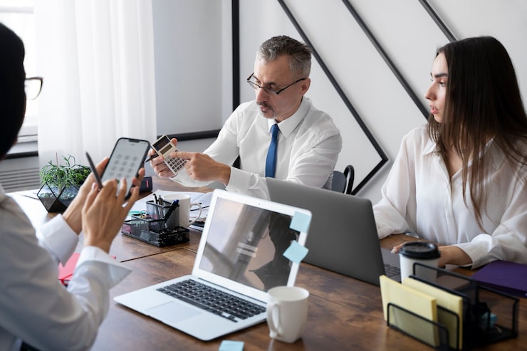 Transformasi Digital HR: Mengoptimalkan Rekrutmen, Payroll, dan Employee Self-Service