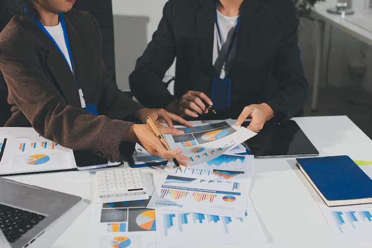 Advanced Bank Business Plan Development: Dari Analisis Industri hingga Implementasi Strategi