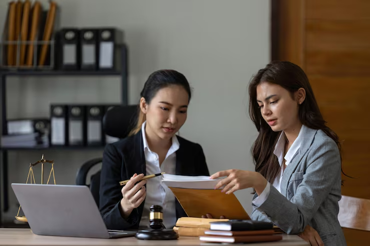 Corporate Legal Aspect for Corporate Secretary Mitigasi Risiko Hukum Operasional, Perjanjian Strategis, dan Transaksi Afiliasi-Benturan Kepentingan