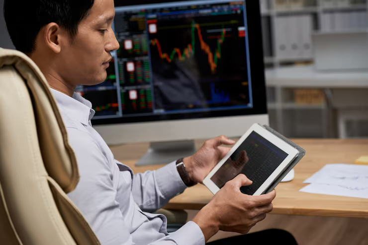 Remittance & Forex Services Transformation: Strategi Merebut Pasar Pengiriman Uang Asing di Era Fintech