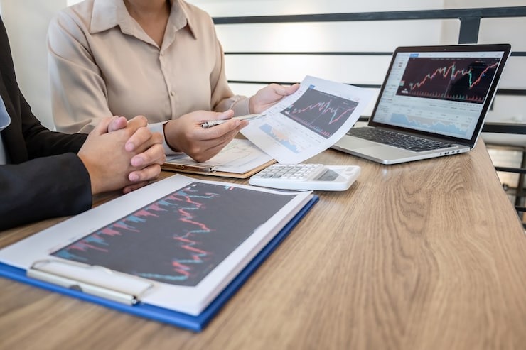 Analisis Yuridis Penggunaan Derivatif oleh Treasury Bank dalam Menghadapi Risiko Pasar