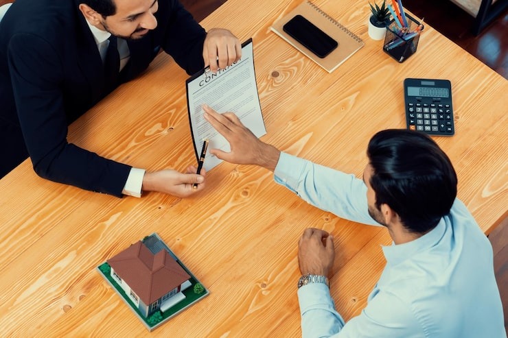 Penerapan Kebijakan Restrukturisasi Kredit Sesuai Regulasi OJK dan Prinsip Good Corporate Governance