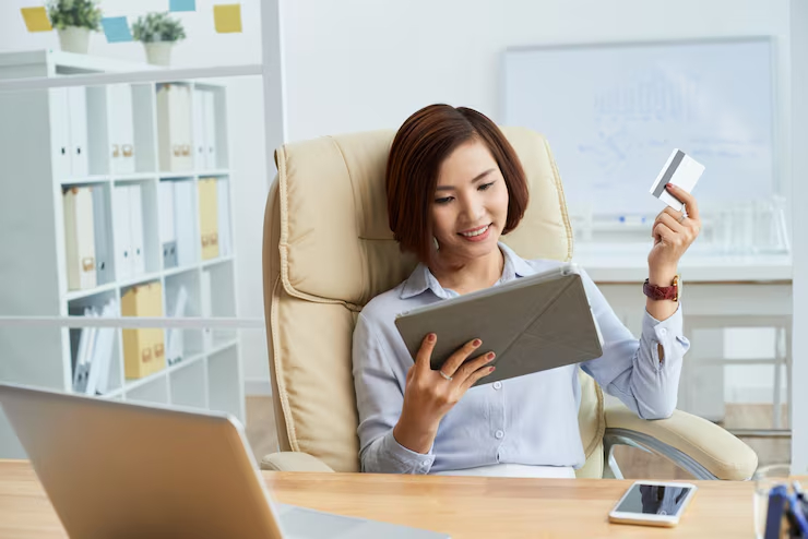 The Hybrid Credit Officer: Memadukan Intuisi Perbankan dengan AI-Driven Credit Scoring untuk Percepatan SLA Kredit
