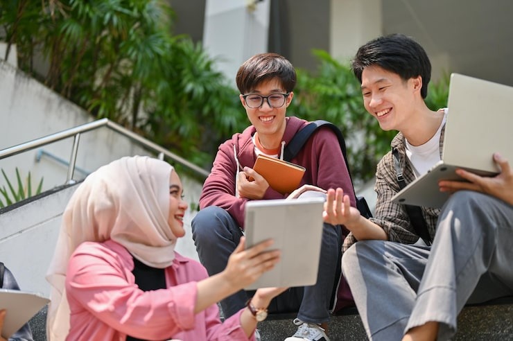 Membangun Budaya Kepatuhan dalam Generasi Milenial