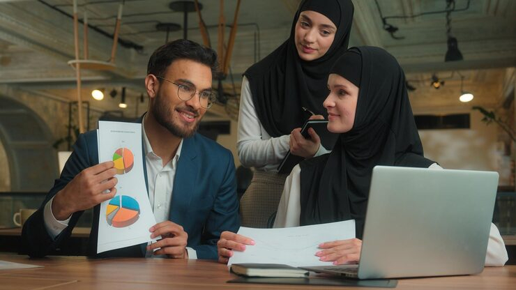Strategi Funding dan Lending pada UUS