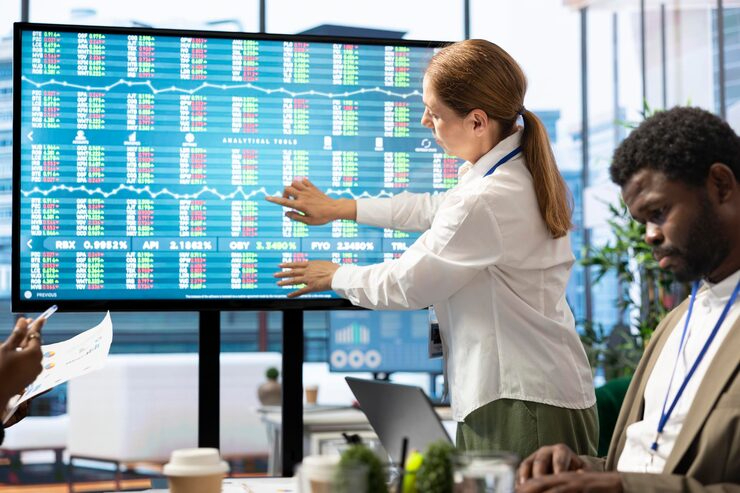 Perencanaan Strategis Perbankan Berbasis Adaptive Forecasting: Mengelola Volatilitas Ekonomi Global dan Ketidakpastian Pasar Keuangan 2026
