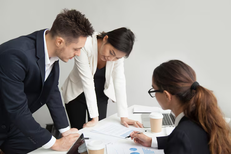Audit Internal sebagai Trusted Advisor: Strategi Komunikasi Hasil Audit dalam Mendorong Pengambilan Keputusan Strategis Direksi
