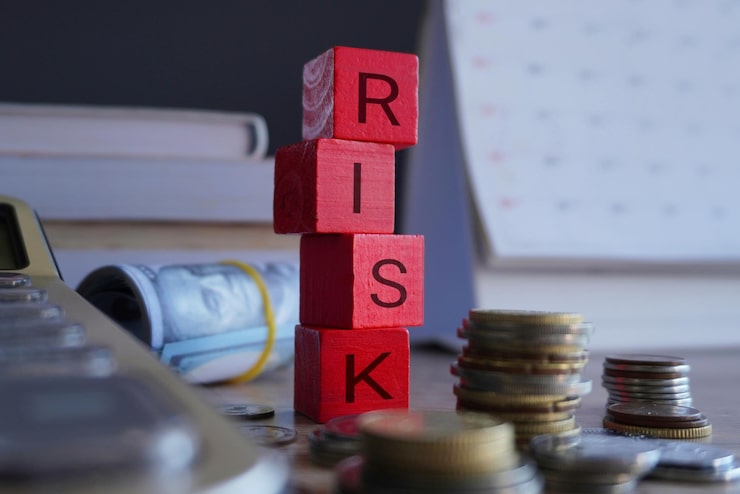 Treasury Risk Management: Mengelola Risiko Pasar, Risiko Likuiditas, dan Risiko Nilai Tukar dalam Operasional Perbankan