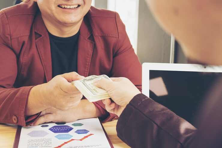 Remunerasi Berbasis Kinerja (Performance-Based Pay)