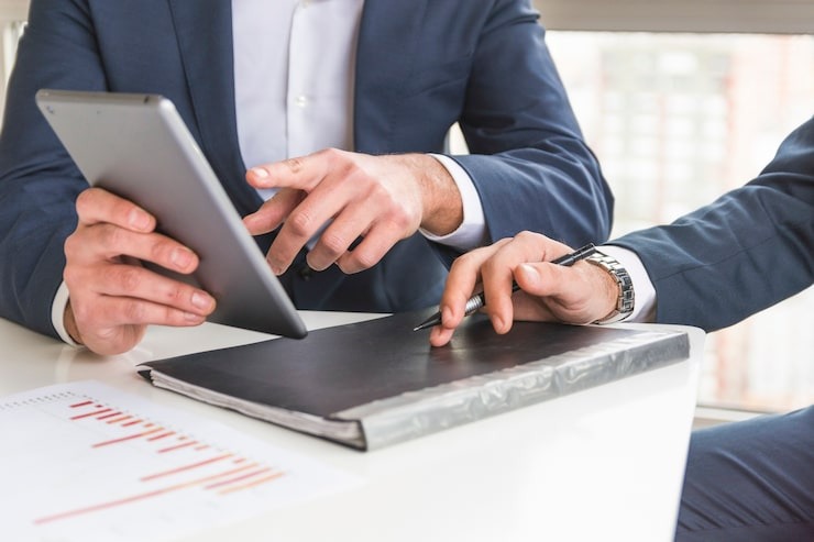 Legal Framework Pengembangan Ekosistem Digital Banking di Era Transformasi Keuangan